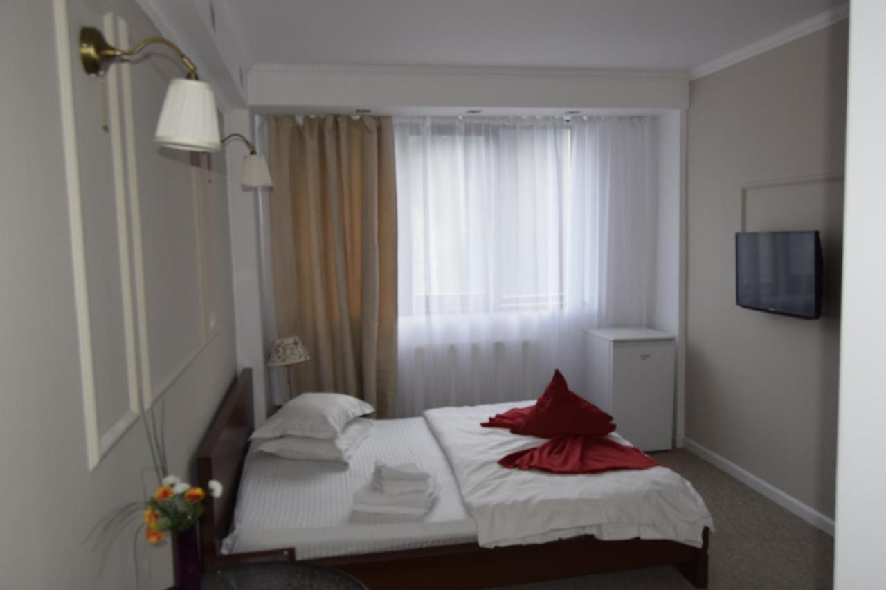 Pensiunea Clasic Buşteni Buitenkant foto